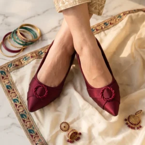 INSTYLE Women's Pointed Toe Block Heel Court Shoes with Woven Ring Detail